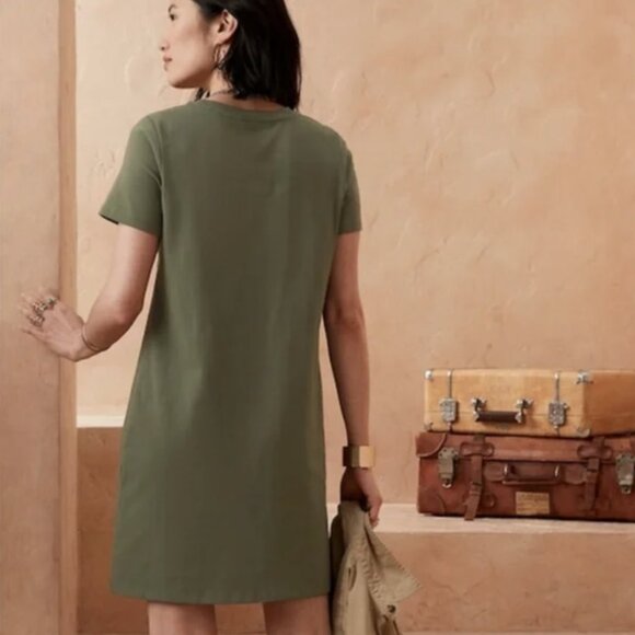 Banana Republic Mini T-shirt Dress - Picture 2 of 3
